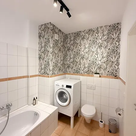 Lyfie - Stopover - Zentral Nürnberg